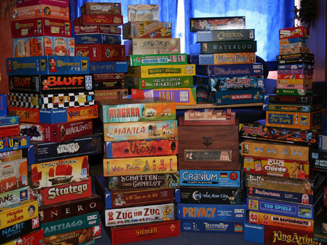 Board games and mugs