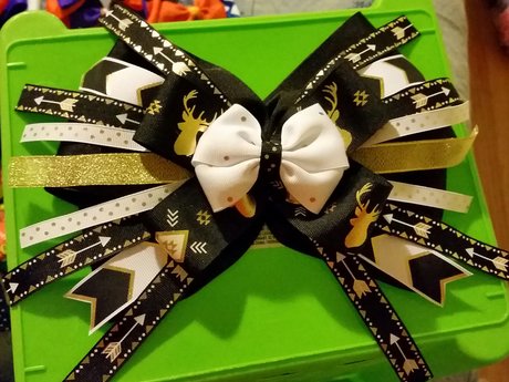 Huge bow
