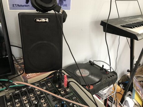 Add my vocals/keyboard to your beat