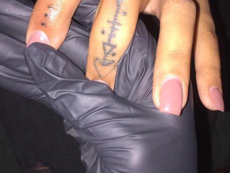 60 Minute Stick N Poke Session