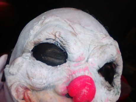 Creepy clown rental one evening 